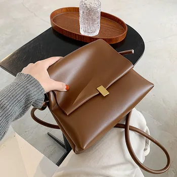 Дамски чанта през рамо, нова малка квадратна чанта, модни и ежедневни проста чанта с широк пагон, ретро чанта-месинджър с едно рамо