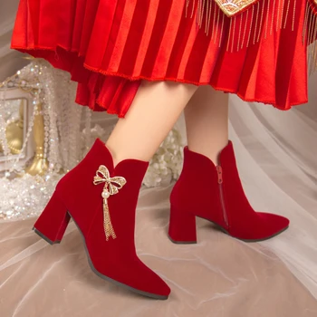 НОВИ обувки Дамски ниски ботуши на равна платформа Зимни обувки с цип Сабо на висок ток с острия гумено покритие Червени Дамски обувки с острия пръсти 2024 година на издаване